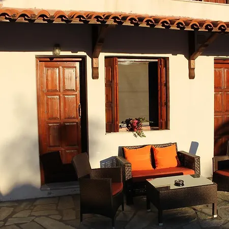 Paradise Studios&apartments * Koropi