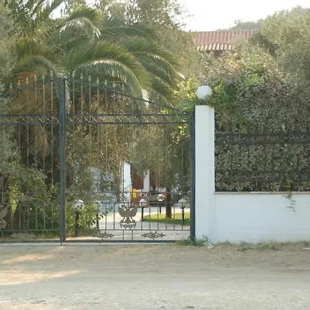 Paradise Studios&apartments *