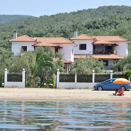 Paradise & Koropi