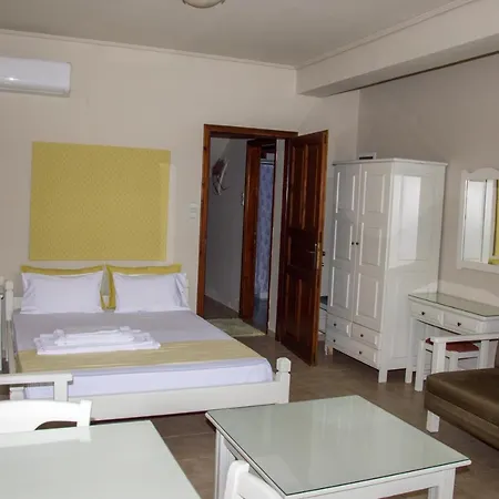 Paradise & Apartment