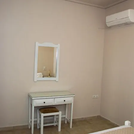 Paradise & Apartment Koropi